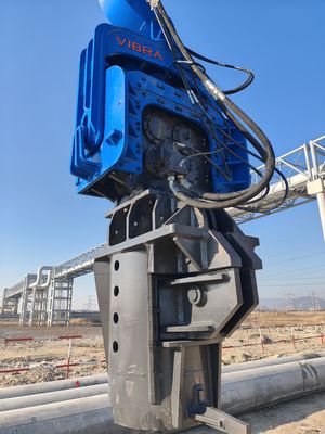 Photovoltaic Pile Driver For Cement Piles 50-65Ton HITACHI Excavator