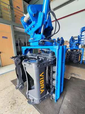 Side Grip Pile Driver – Exporters High Frequency Vibration Output & Full Top Tool Change System for 32‑40T Excavators