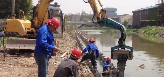 High-Speed Pile Driver - 2500 RPM Vibration & Compact Power for Mini Excavators