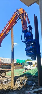 Side Grip Pile Driver Fast and Smooth Pile Lifting for Excavator